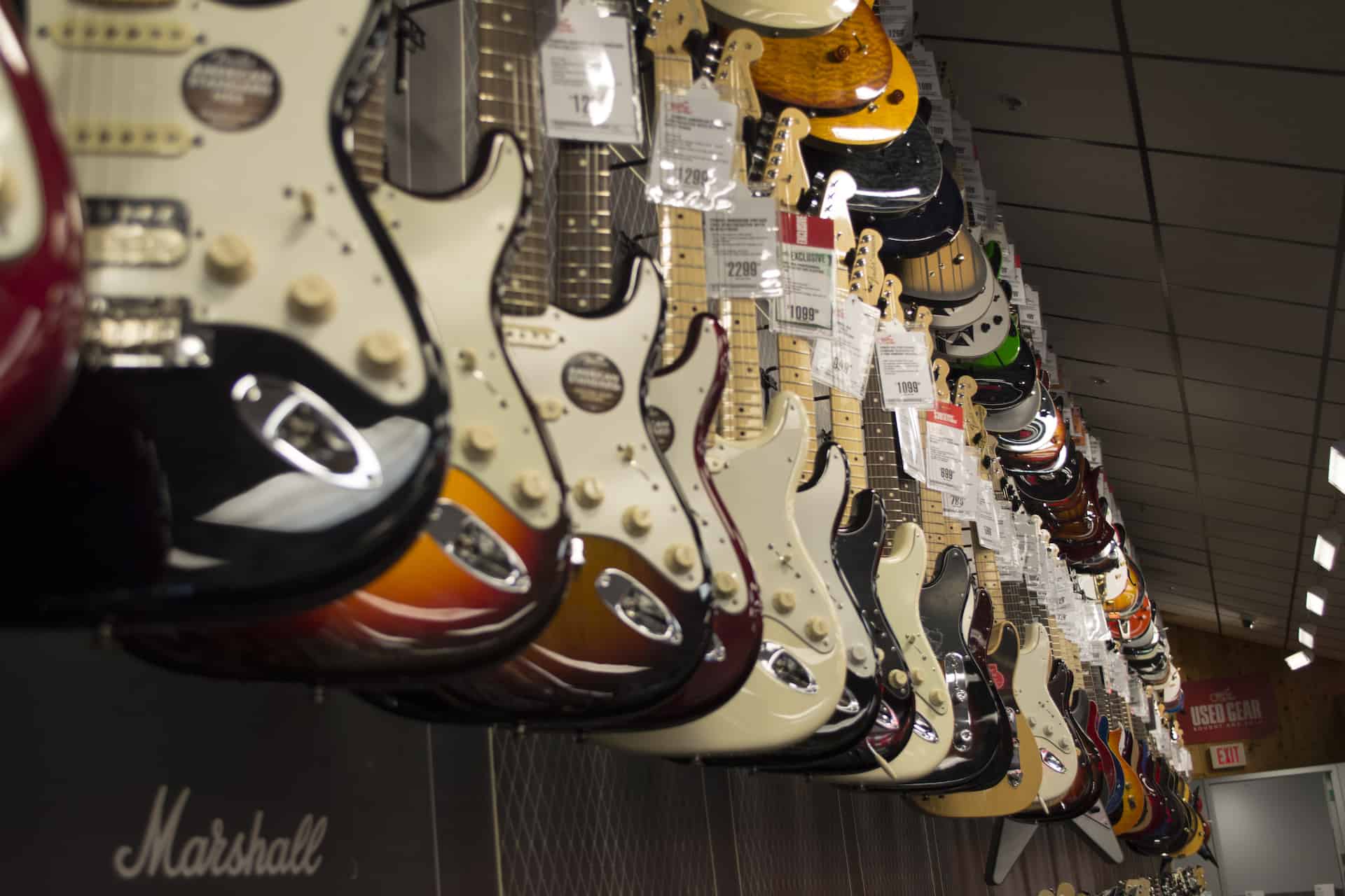 Should Beginners Invest in An Expensive Electric Guitar?