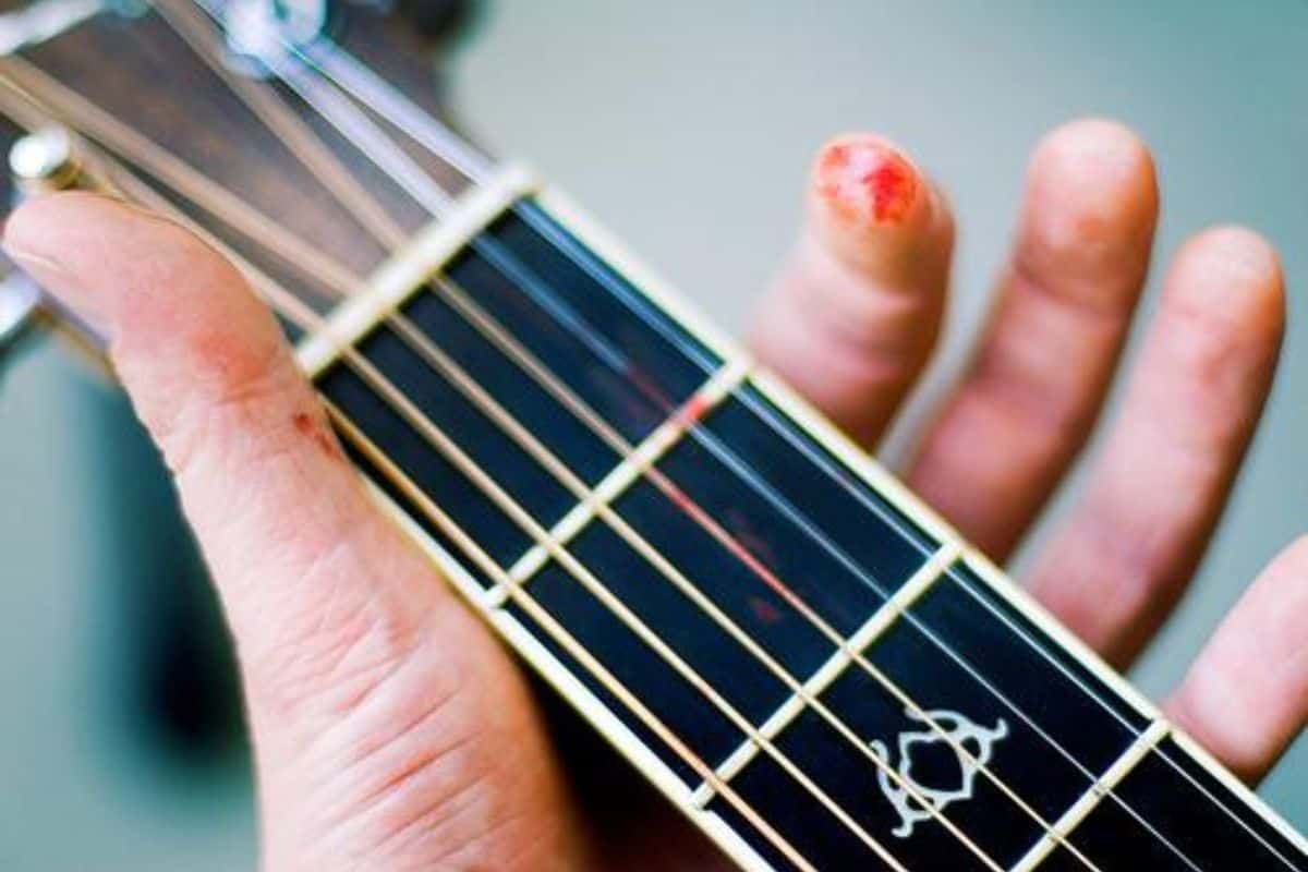 fingers bleeding from guitar