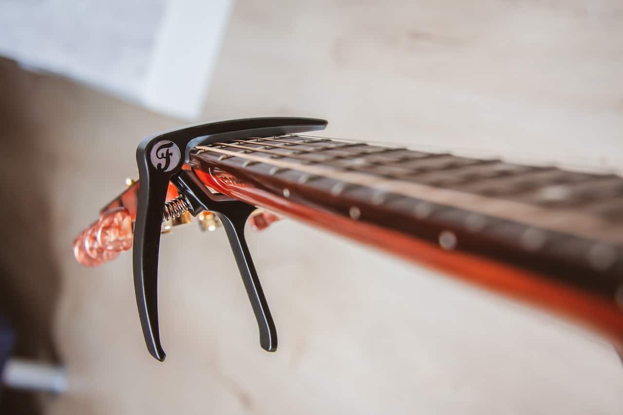 10 Must-Have Guitar Gear Every Guitarist Needs | All Stringed