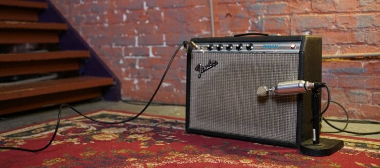 how do i adjust the tone of my guitar amp