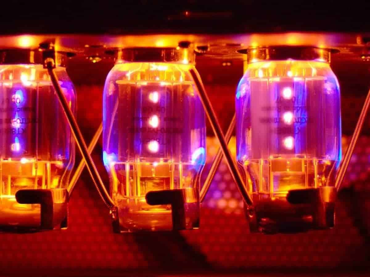 How Do Tube Amps Compare To Digital Amps?