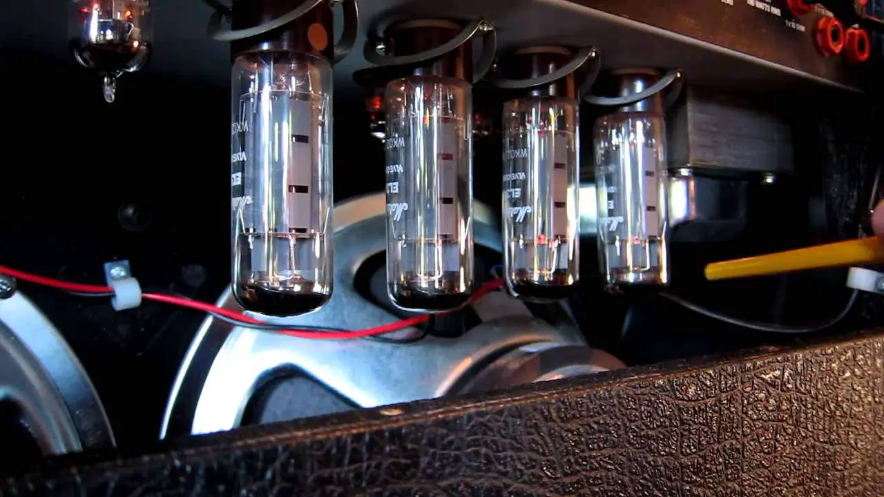 How Do You Clean The Tubes In A Tube Amp?