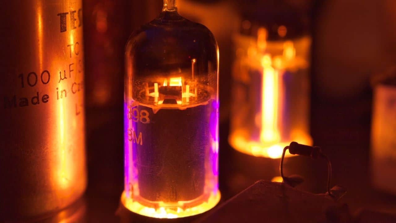 How Long Should A Tube Amp Warm Up All Stringed