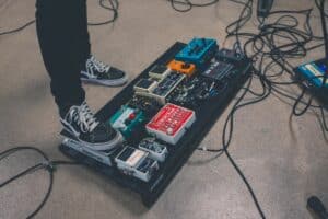 how to build a pedalboard