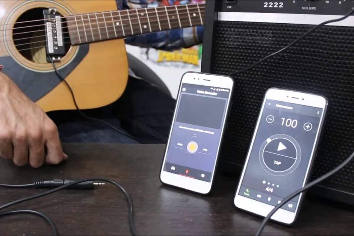 how to connect phone to guitar amp