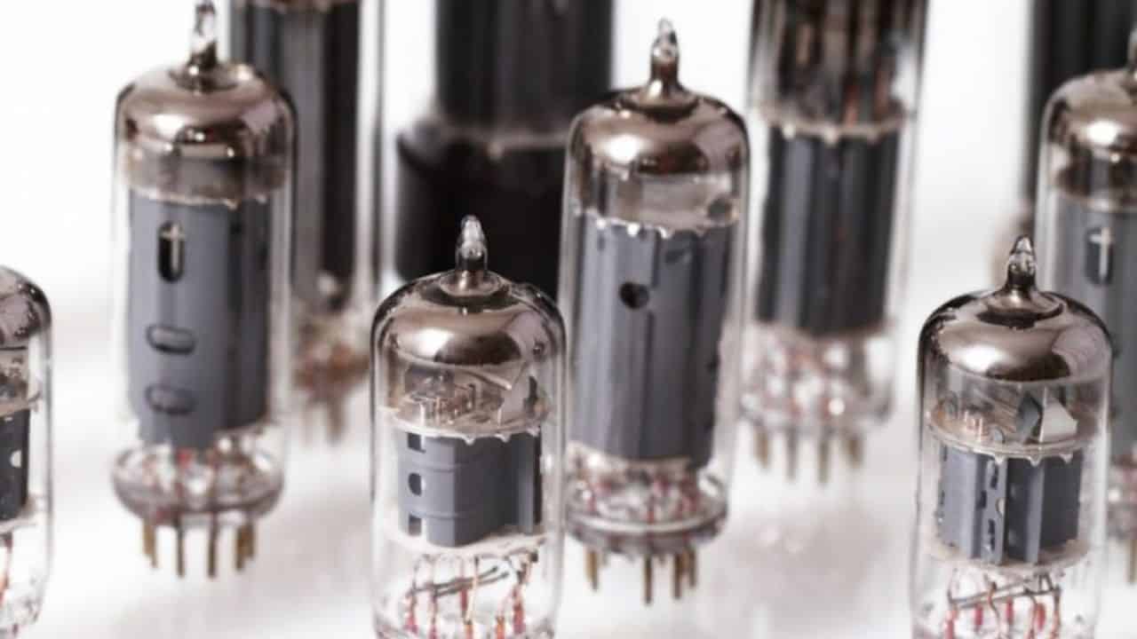 How To Discharge A Tube Amp | All Stringed
