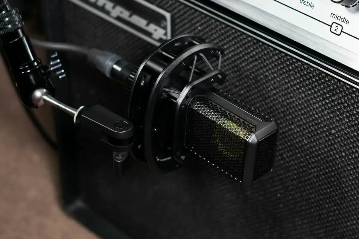 how to mic a guitar amp