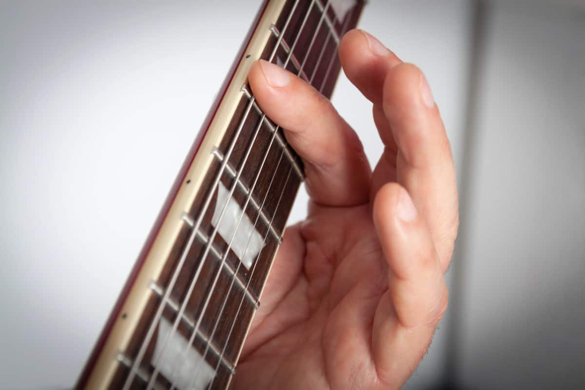 How To Play Bar Chords Easily All Stringed