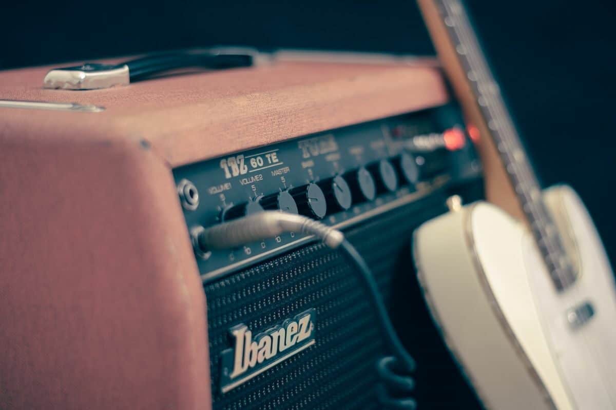 how to use a guitar amp