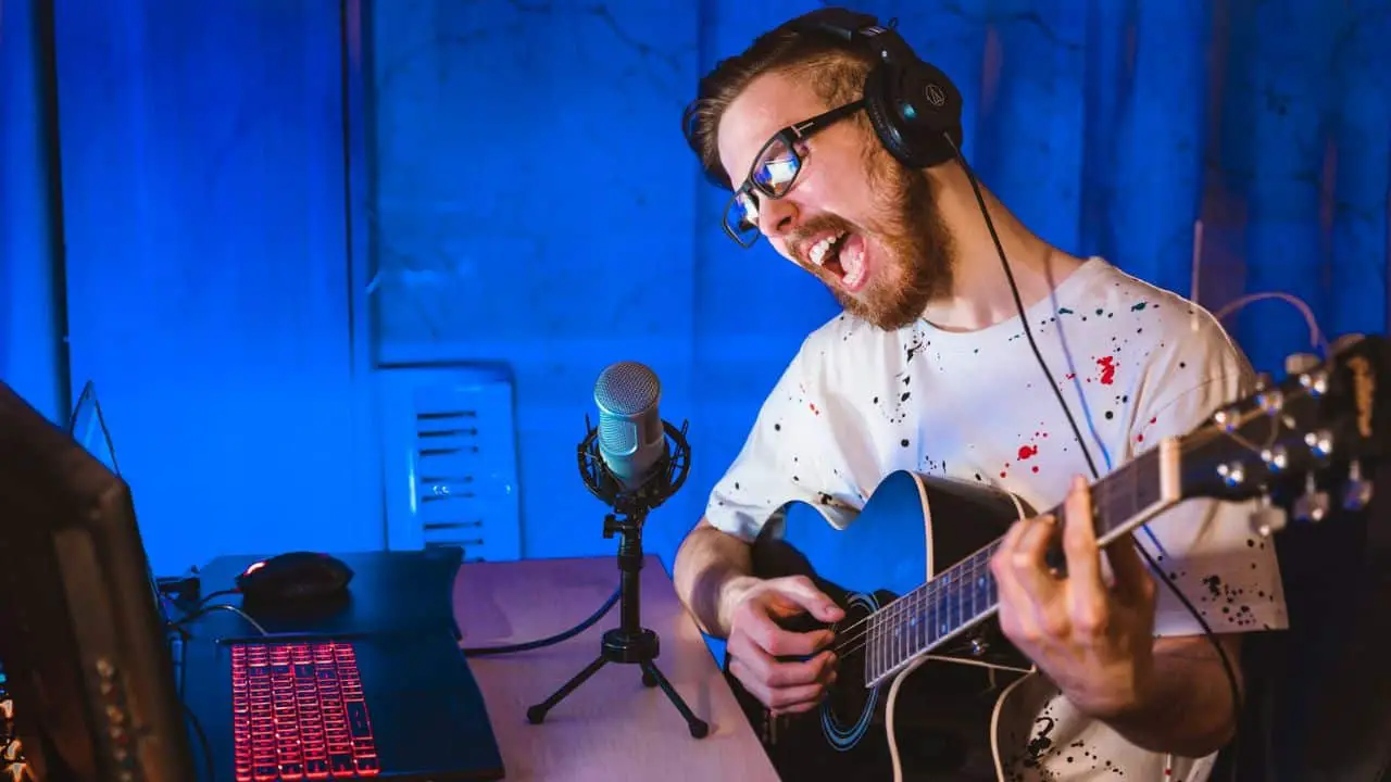 How To Use PC As Guitar Amp All Stringed