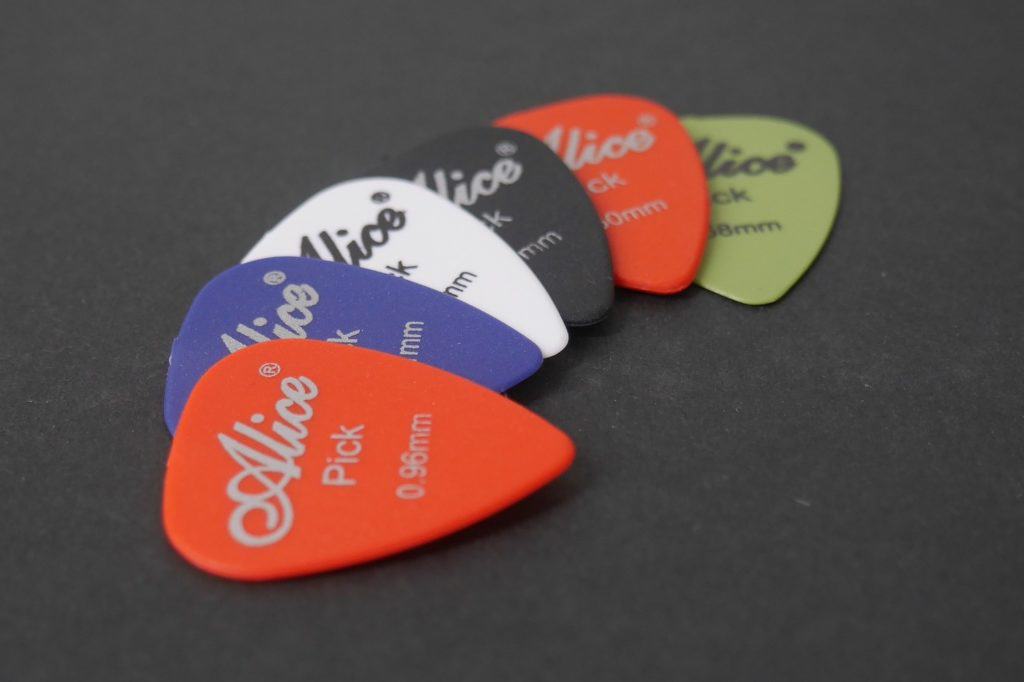 music accessories - guitar picks