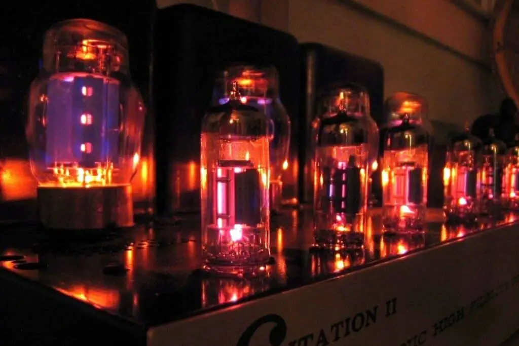 Tube Amp Crackles When Warming Up How To Troubleshoot