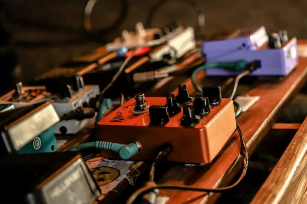 What Does A Phaser Pedal Do? All Stringed