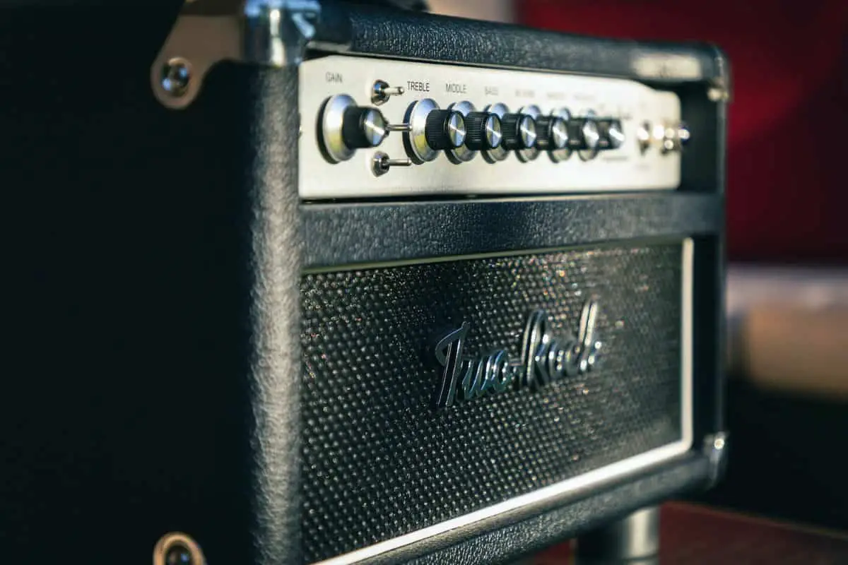 what is a modeling guitar amp