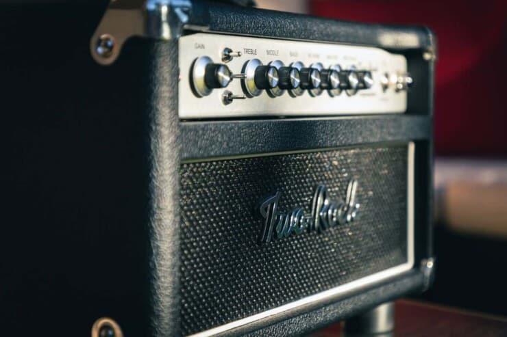 what is a modeling guitar amp