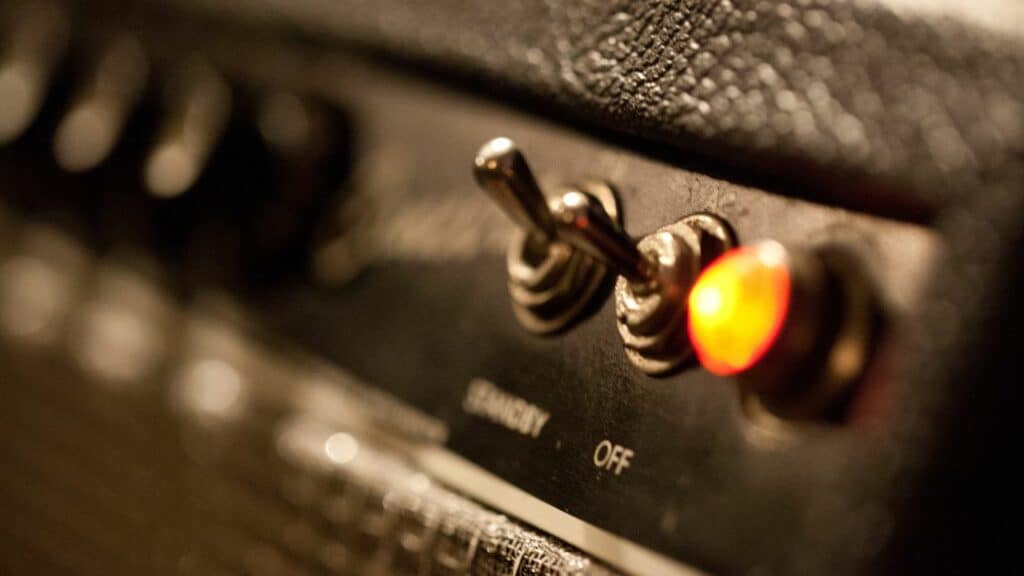What Is The Standby Switch For On A Tube Amp? All Stringed