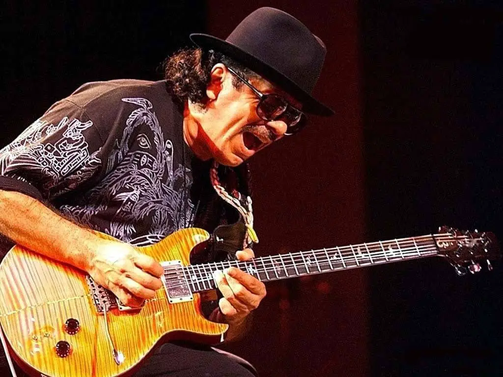 what kind of guitar does carlos santana play