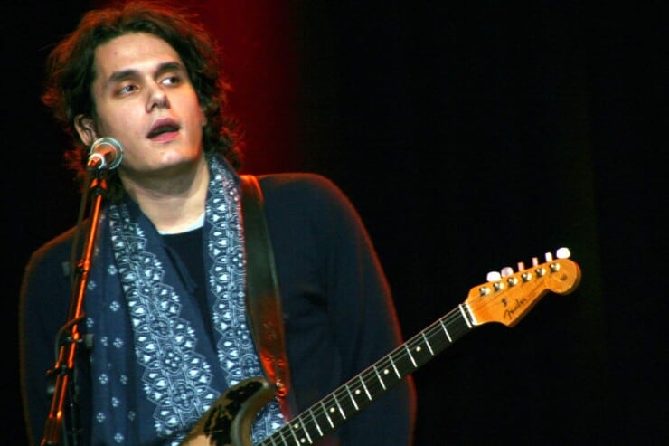 what kind of guitar does john mayer play