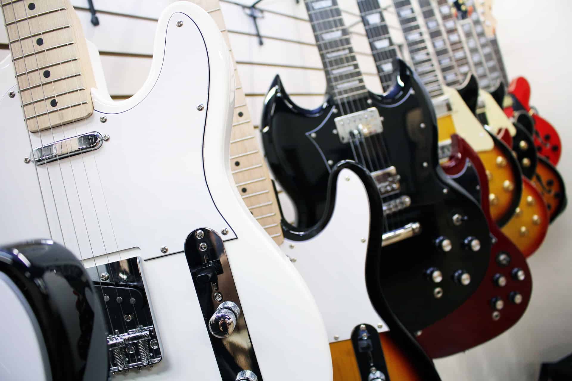 what's the best guitar to learn on - electric guitars