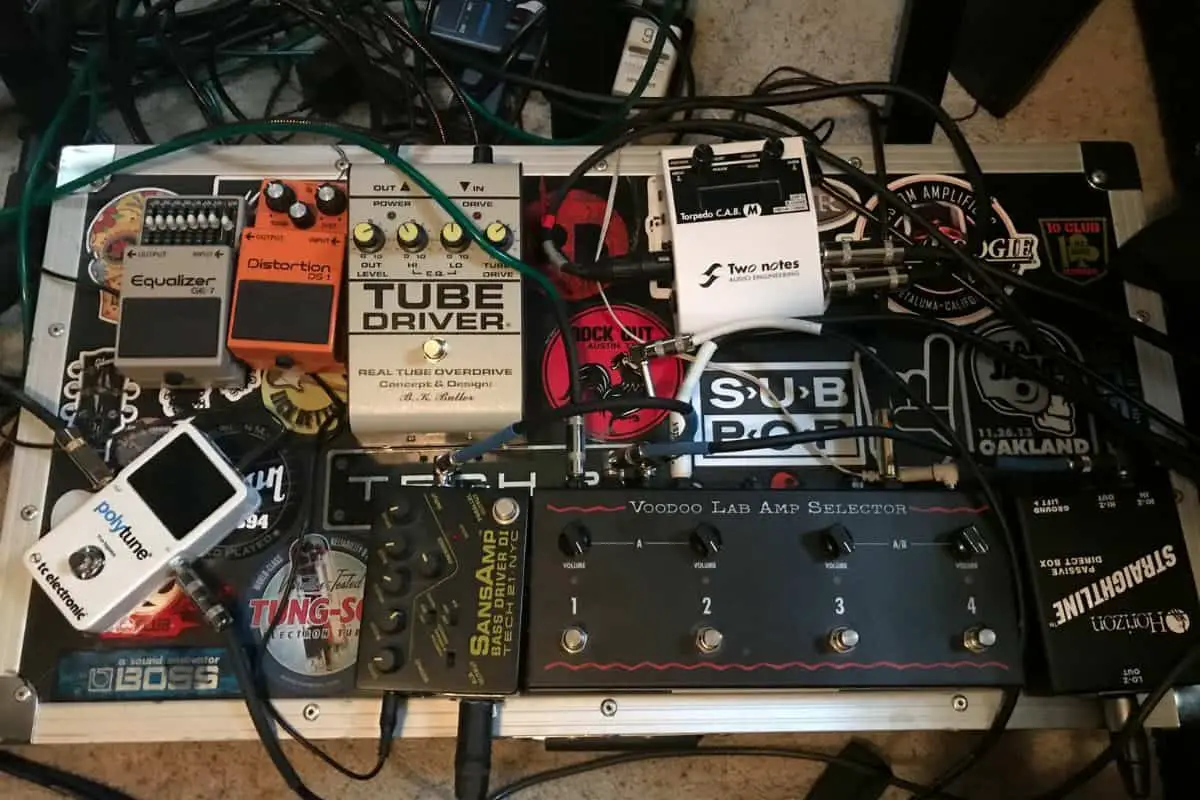 where does phaser go in pedal chain