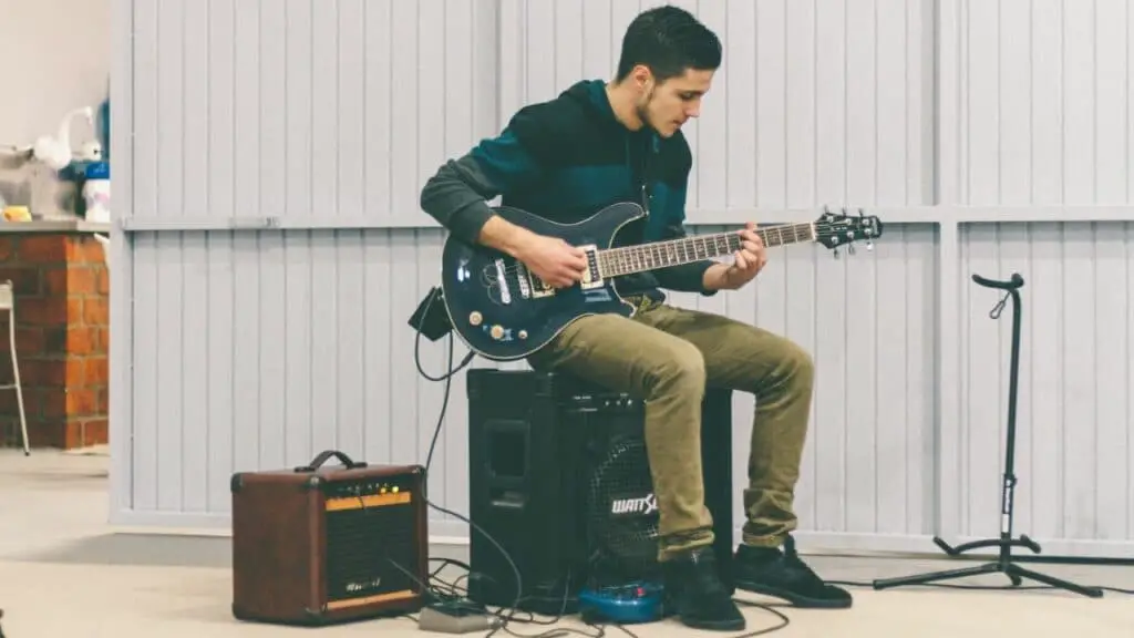 Why Is My Guitar Amp Picking Up Radio Interference?