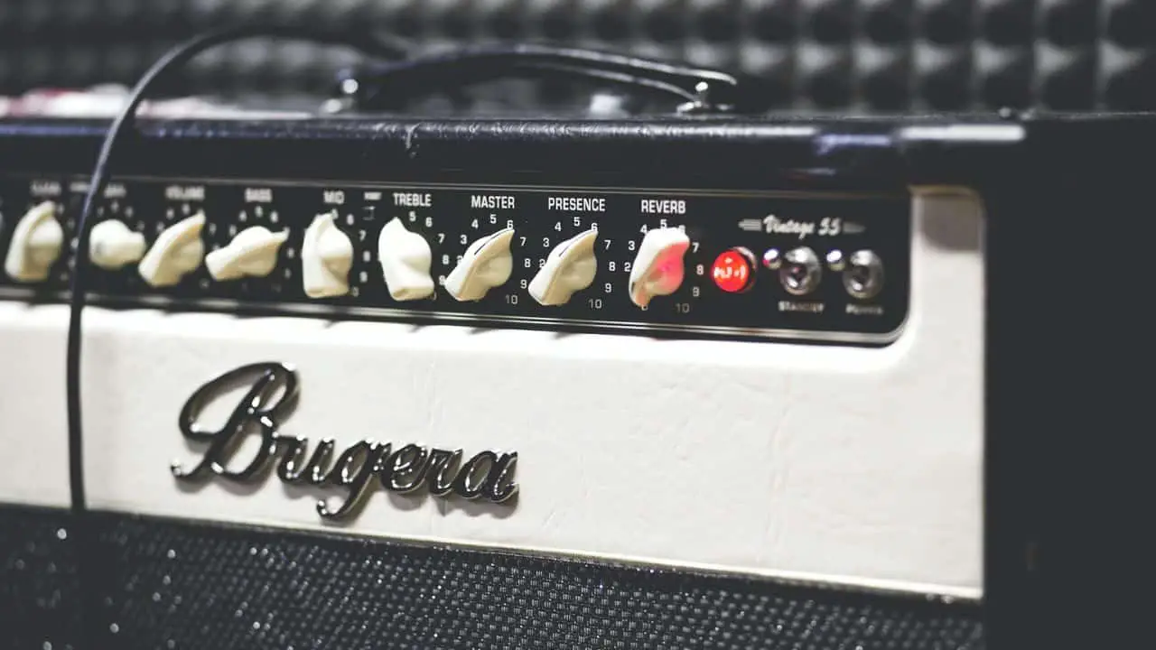 Why Isn’t My Guitar Amp Working? All Stringed