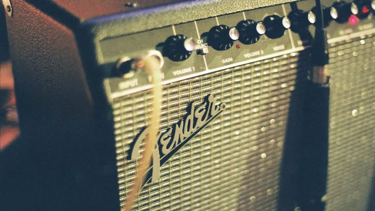 Why Isn’t My Guitar Amp Working? All Stringed